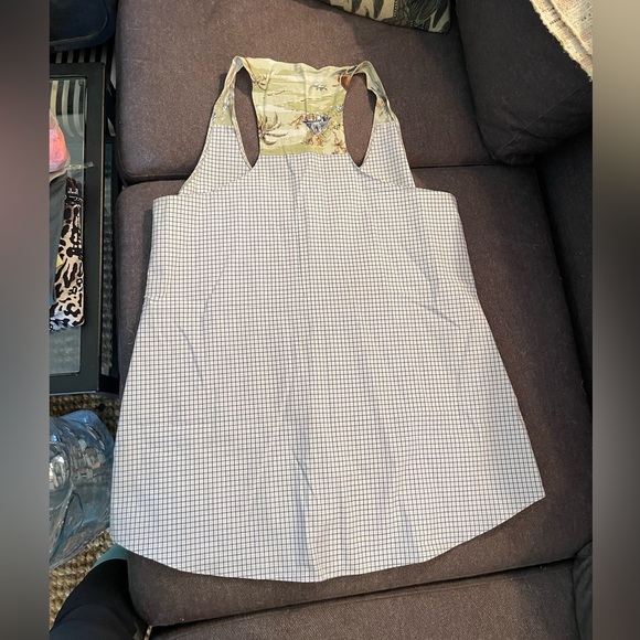 Tank - Picture 4 of 6